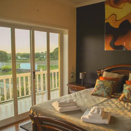 4 Bedrooms Private Indoor Pool&terrace וילה