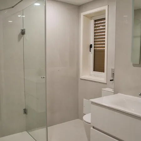 4 Bedrooms Private Indoor Pool&terrace וילה
