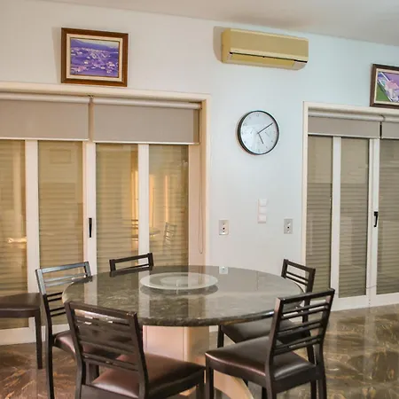 4 Bedrooms Private Indoor Pool&terrace וילה Belinho